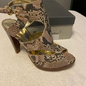 NEW SERGIO ZELCER PYTHON SANDAL SZ8 $275